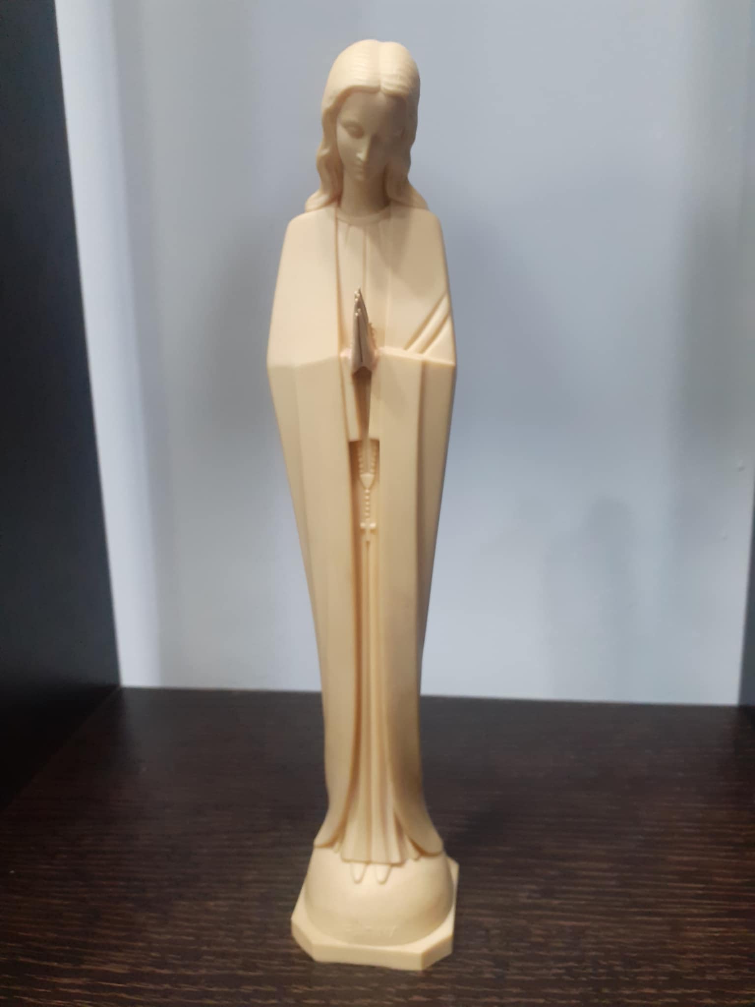 santa-claus-blowing-snow-red-1